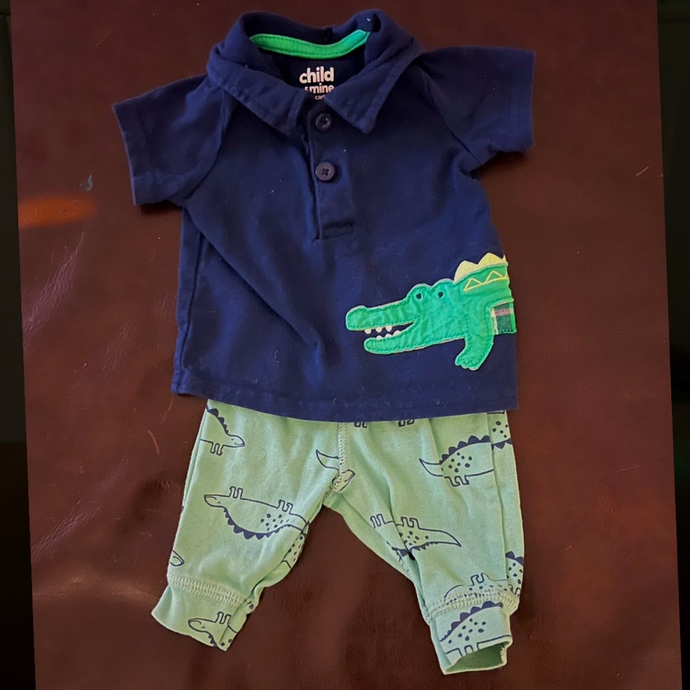 Newborn baby alligator outfit